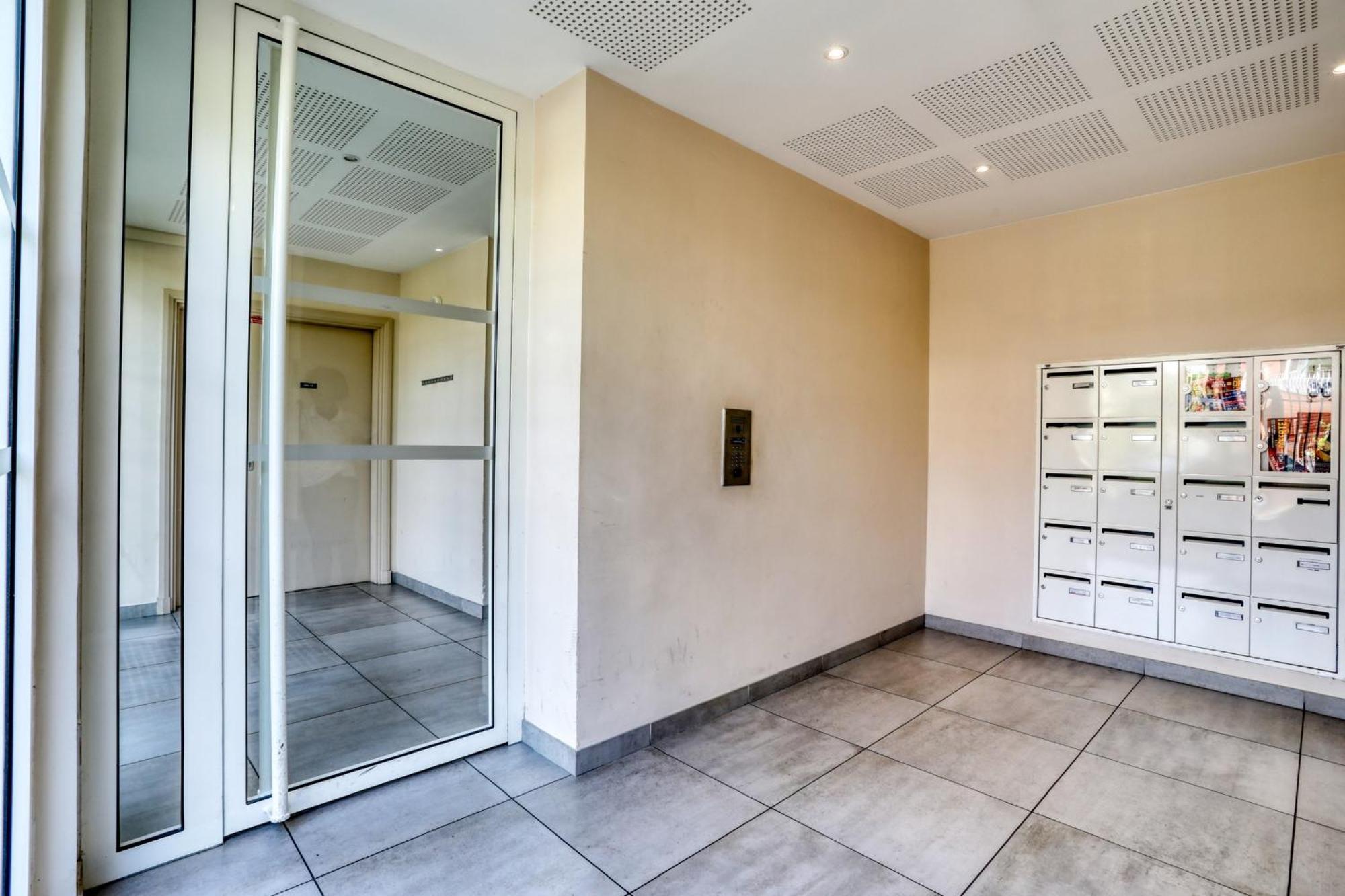 סטאן "Le Serenity ", Appartement Spacieux ,Balcon, Parking Prive Gratuit, Netflix, Proche Cdg Et Stade De France מראה חיצוני תמונה